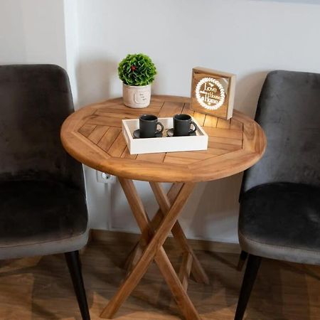 Cozy Modern Studio In Thessaloniki Apartment Екстериор снимка